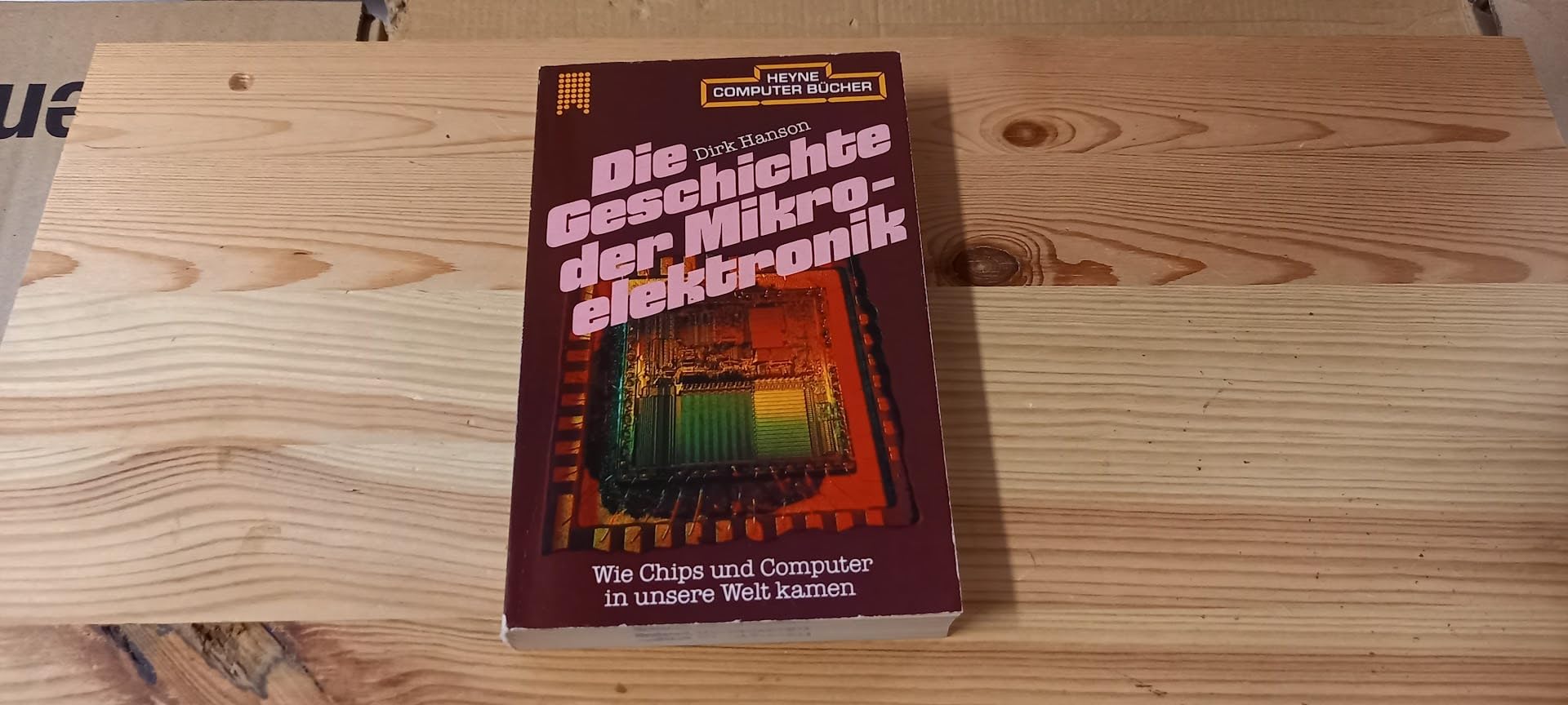 Die Geschichte der Mikroelektronik. Wie Chips und Computer in unsere Welt kamen. Business & Technology