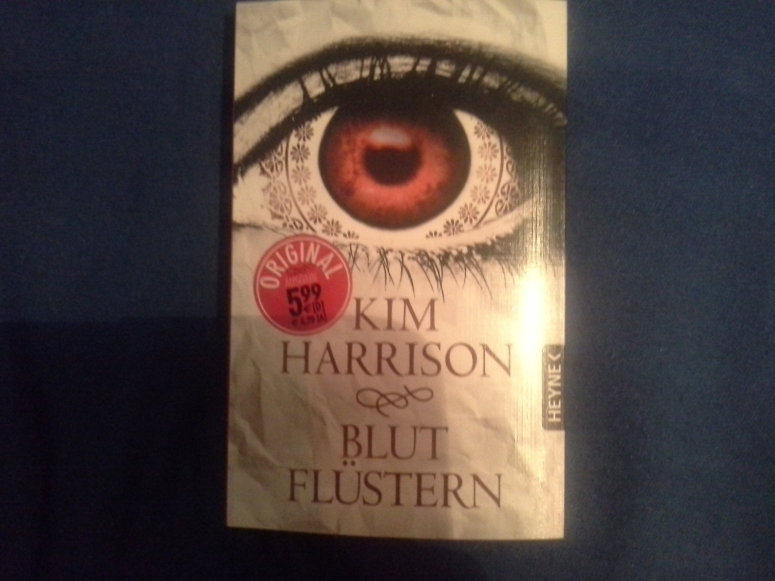 Blutflüstern: Novelle Fantasy & Sci-Fi