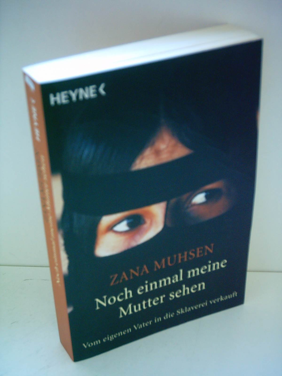 Noch einmal meine Mutter sehen: Vom eigenen Vater in die Sklaverei verkauft Politics & Society