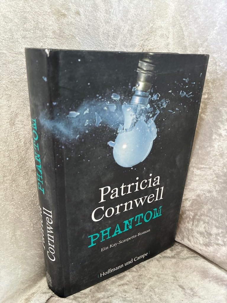 Phantom: Ein Kay-Scarpetta-Roman Contemporary literature Books