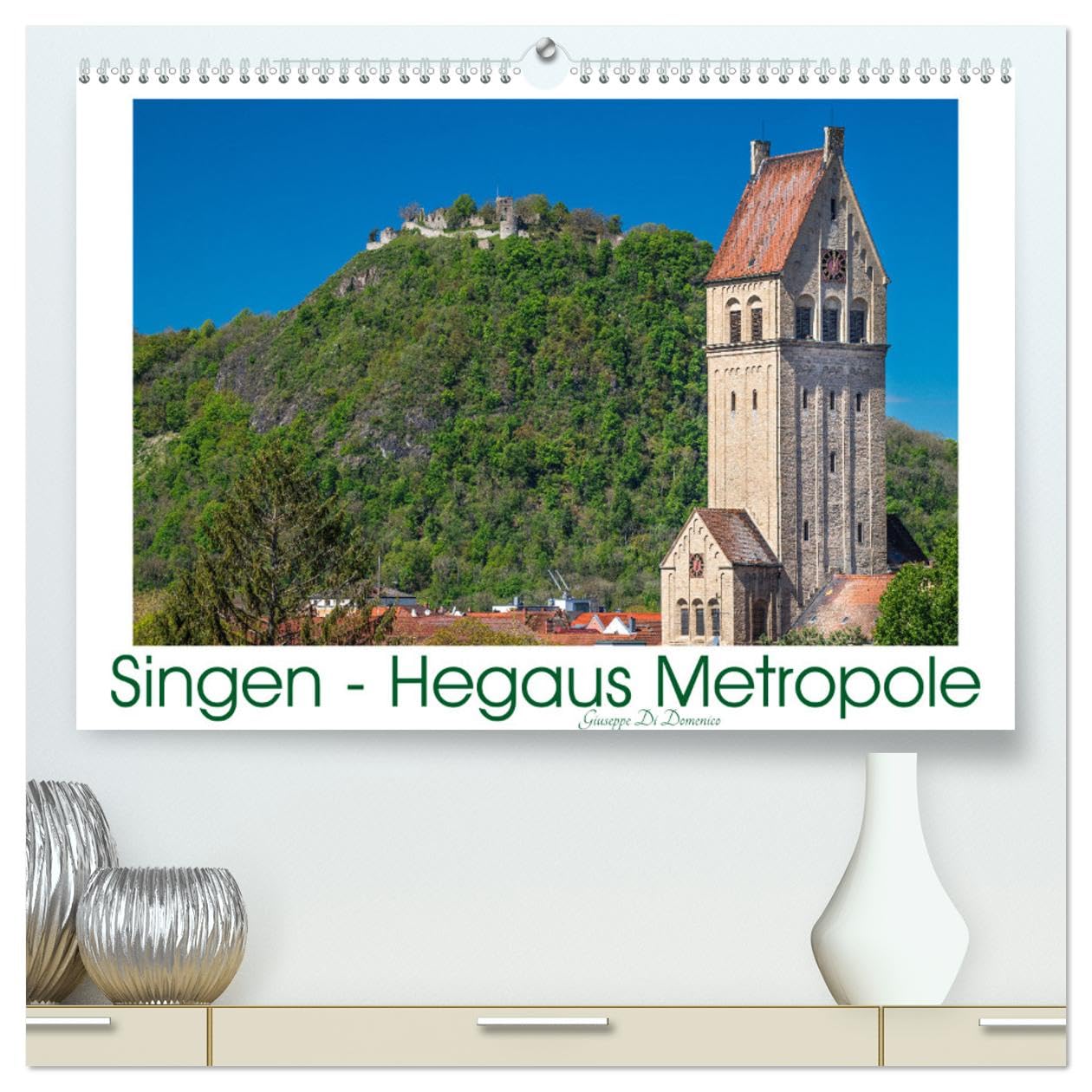 Singen - Hegaus Metropole (hochwertiger Premium Wandkalender 2025 DIN A2 quer), Kunstdruck in Hochglanz: Singen - pulsierende Stadt am Fuße des Berges Hohentwiel (CALVENDO Orte) Leisure, Home & Garden