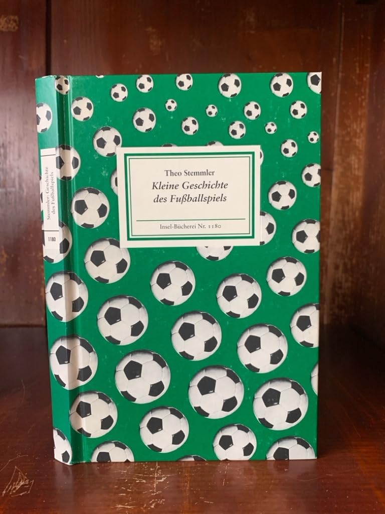 Kleine Geschichte des Fußballspiels (Insel Bücherei) Leisure & Fun