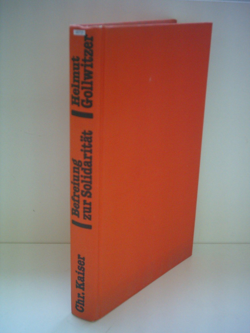 Befreiung zur Solidariat: Einf. in d. evang. Theologie book