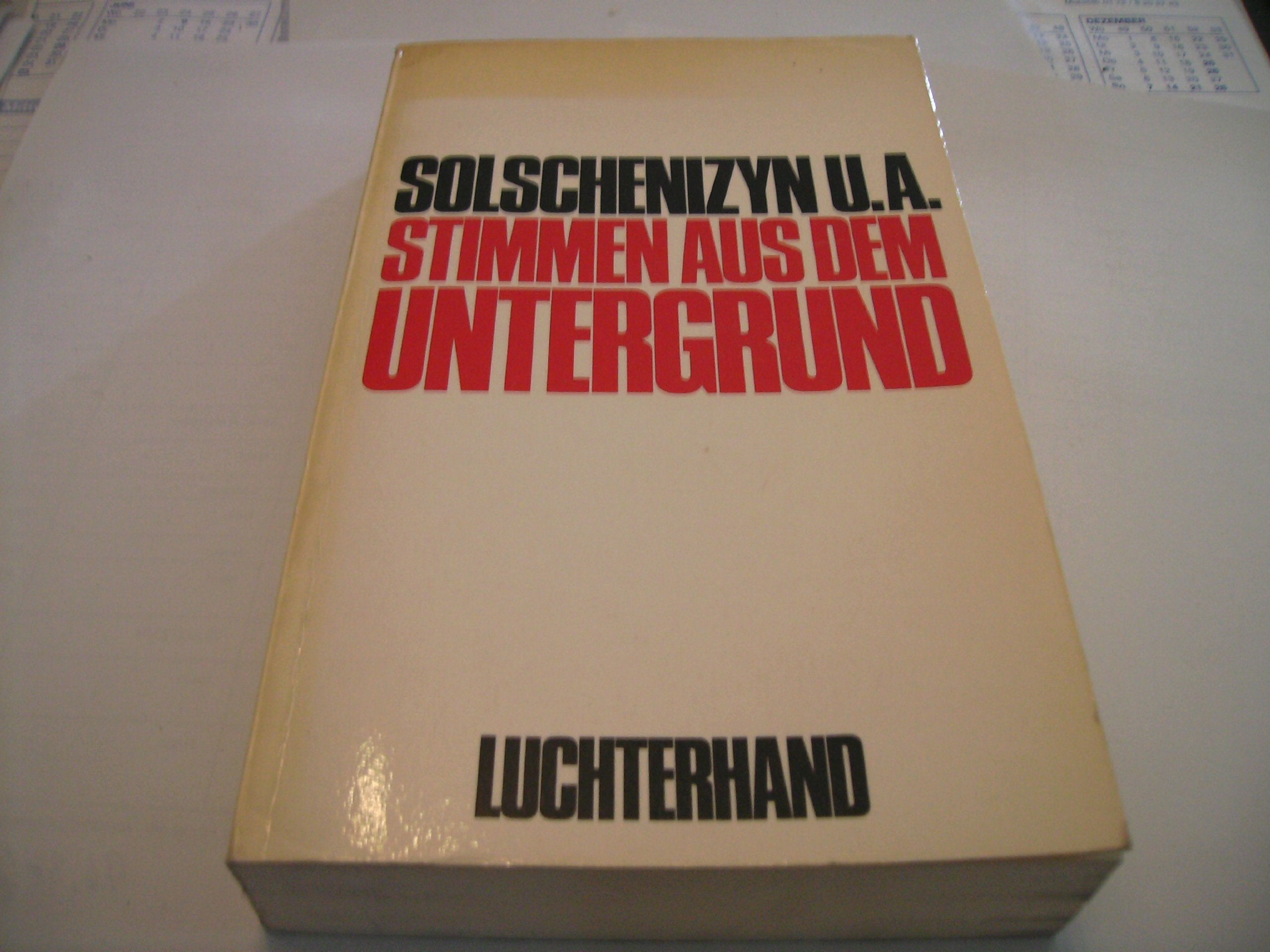 Stimmen aus dem Untergrund. Books