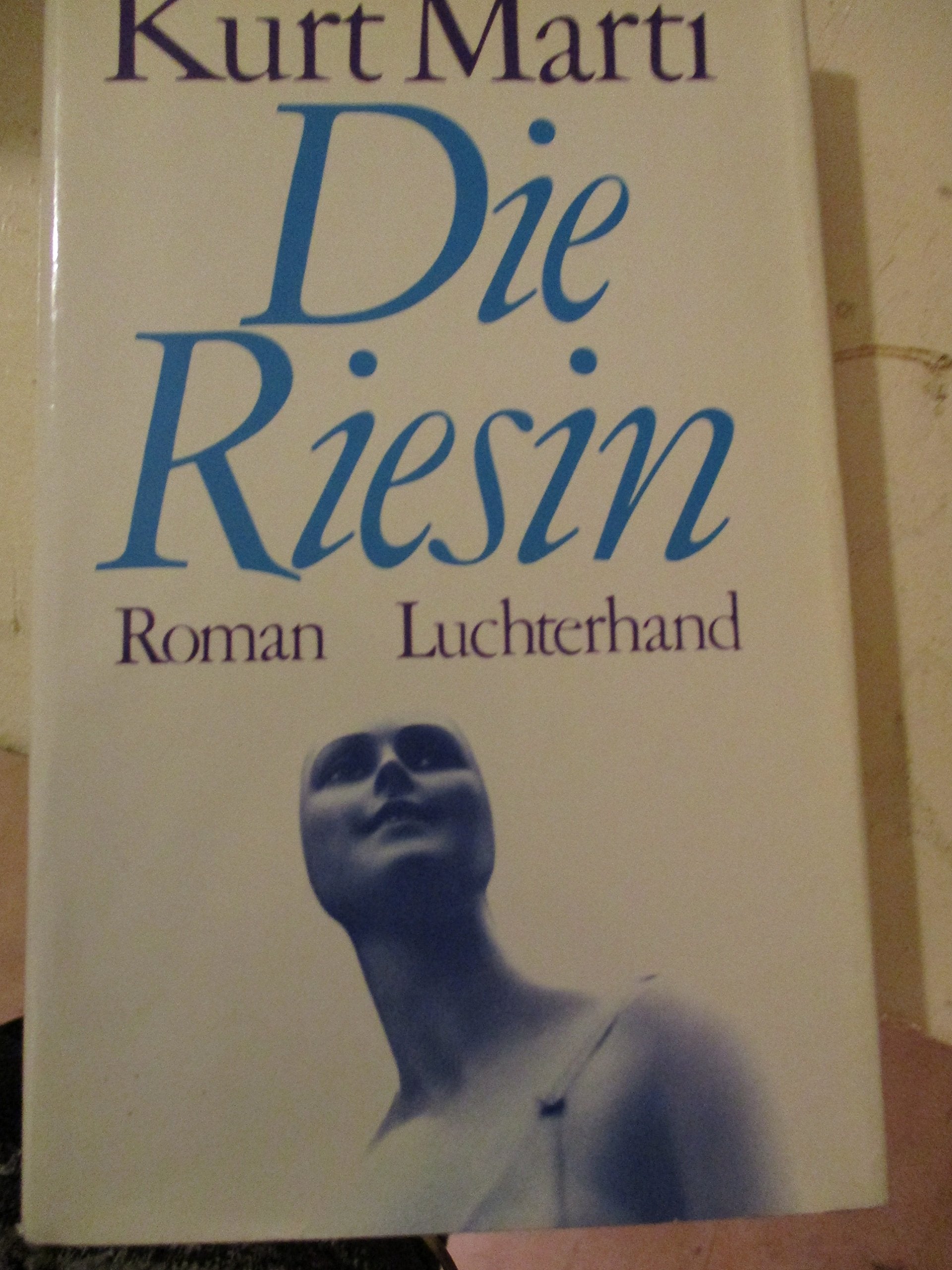 Die Riesin: Ein Bericht. Books