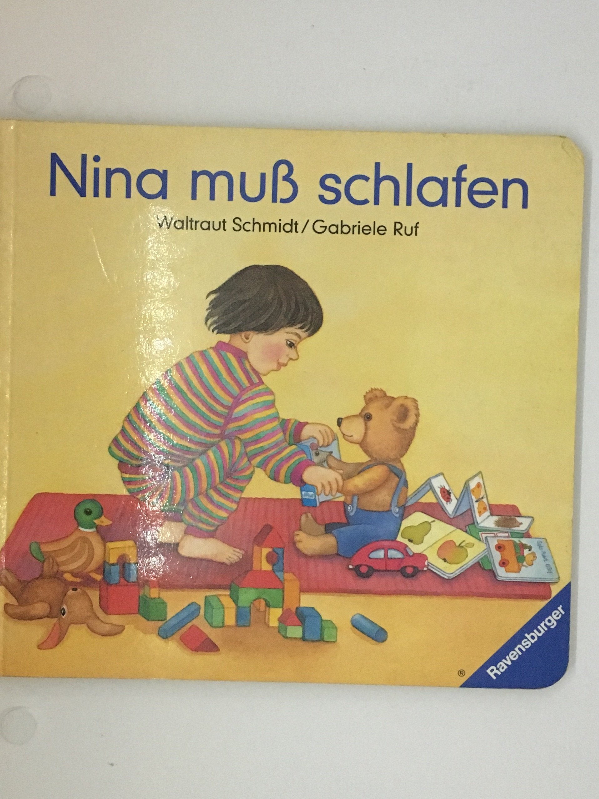Nina muß schlafen Books