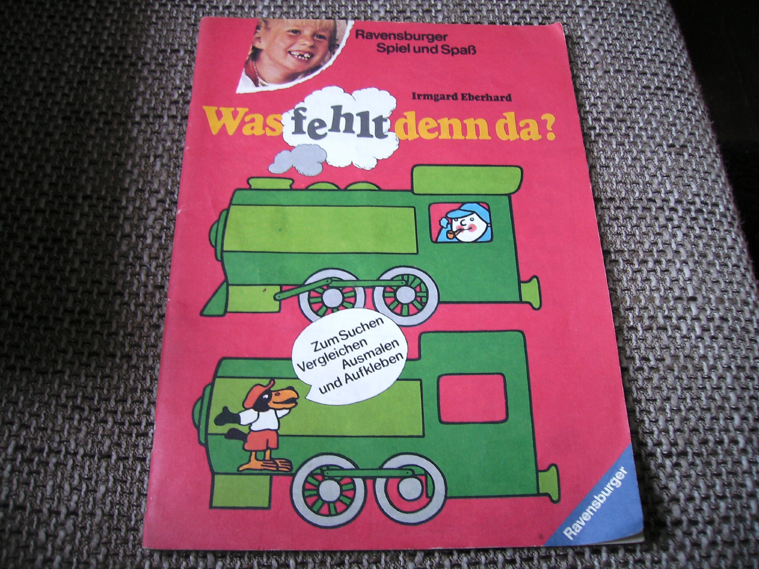 Was fehlt denn da? Zum Suchen, Vergleichen, Ausmalen und Aufkleben Books