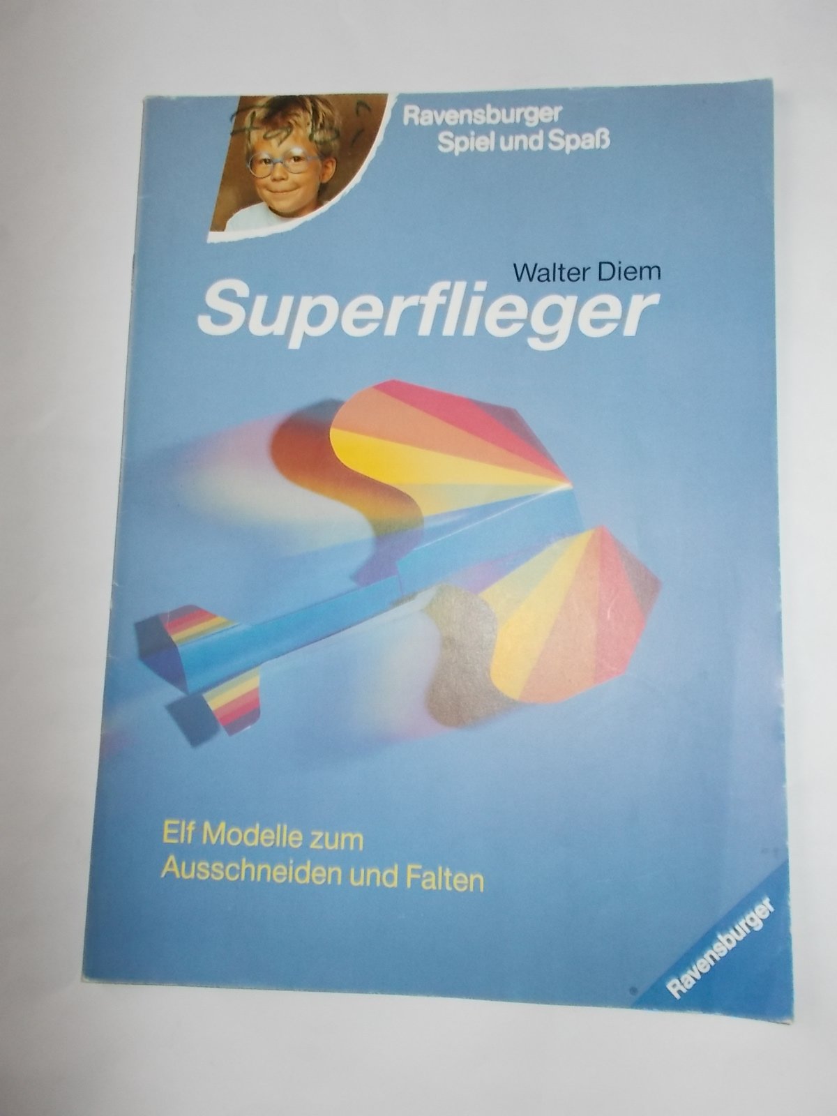 Superflieger: Elf Modelle zum Ausschneiden und Falten (Spiel & Spaß) Books