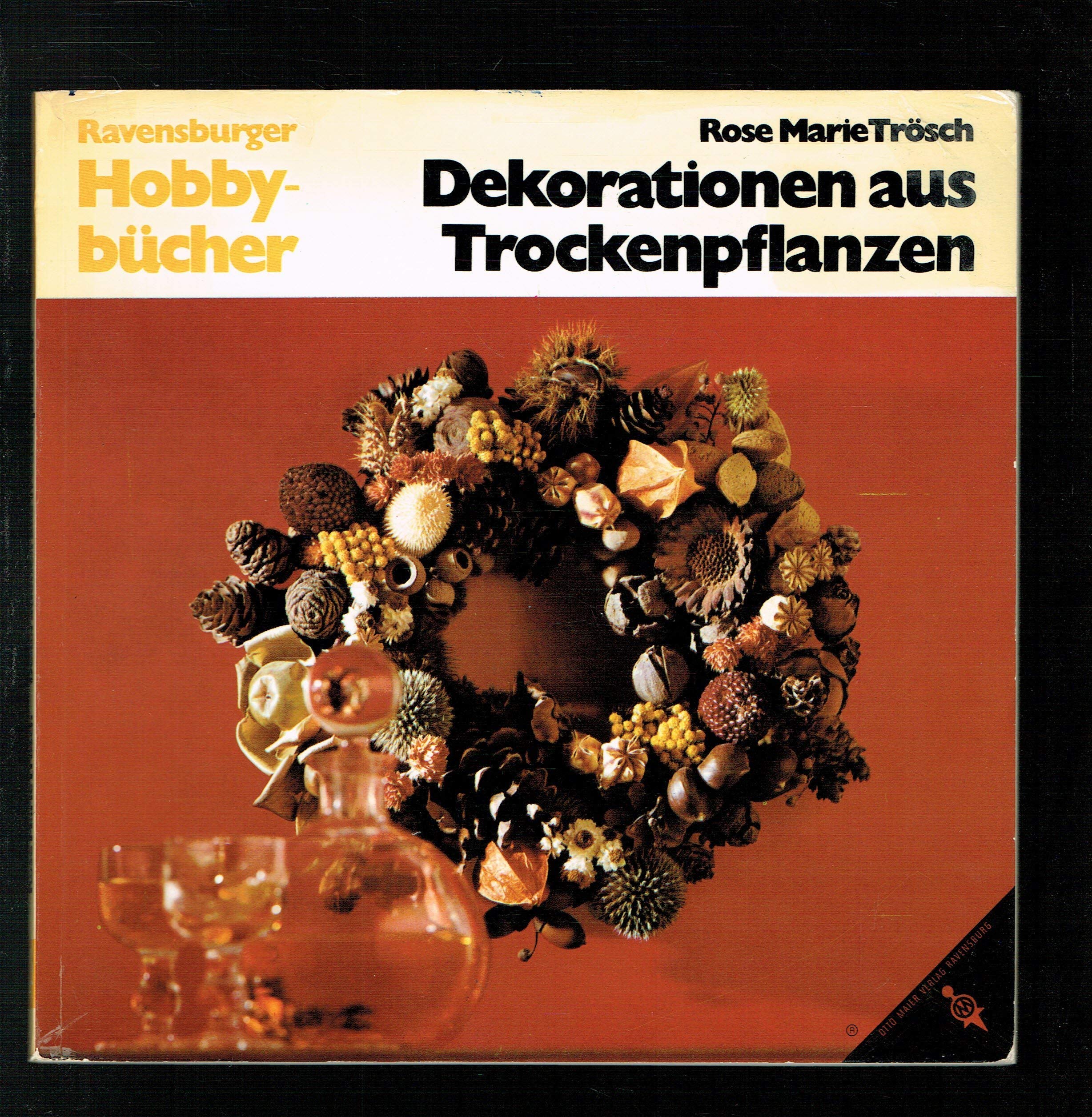 Dekorationen aus Trockenpflanzen. Ähren, Schoten, Tannenzapfen und anderem Naturmaterial Leisure, Home & Garden