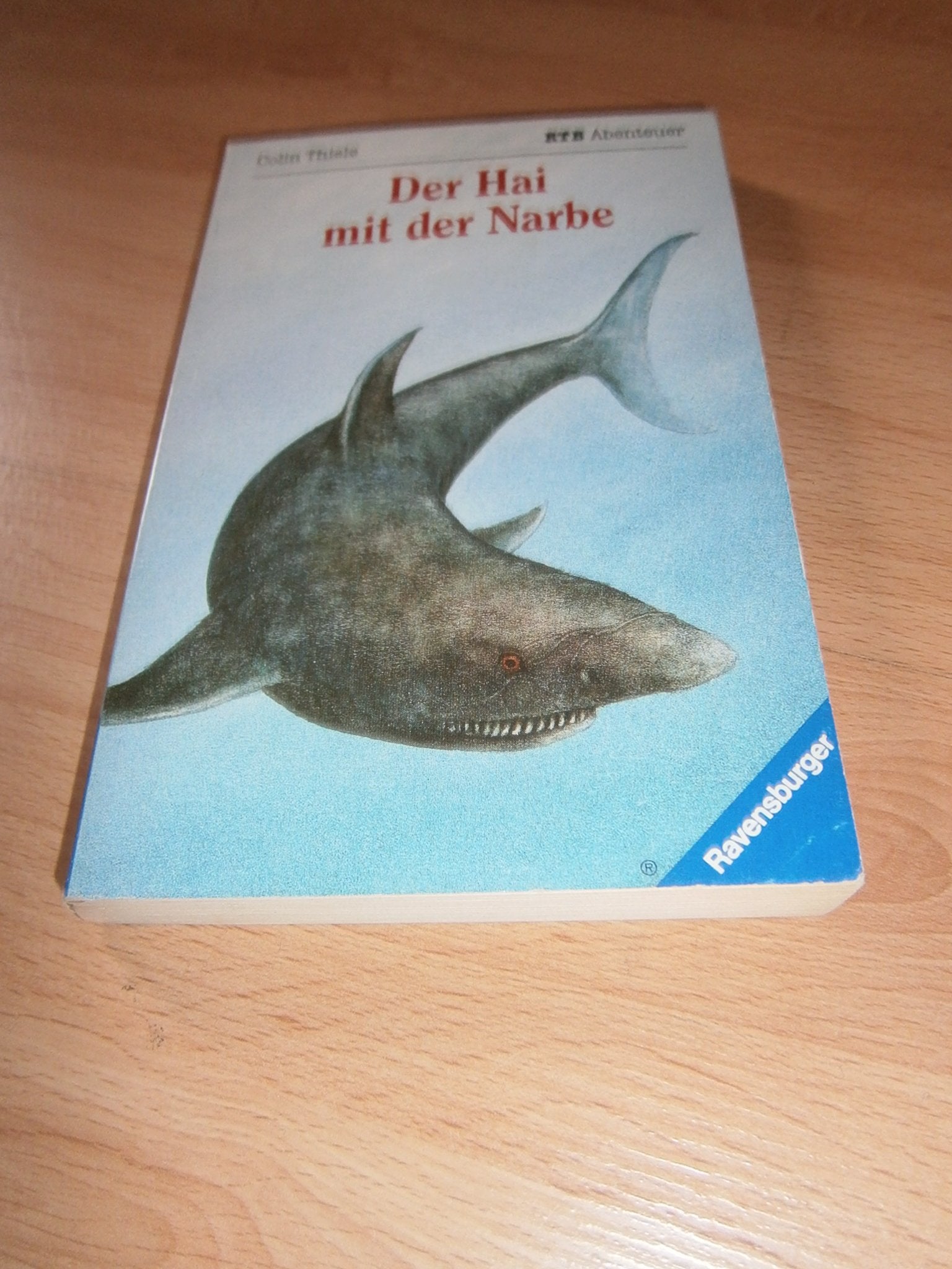 Der Hai mit der Narbe (Ravensburger Taschenbücher) Books