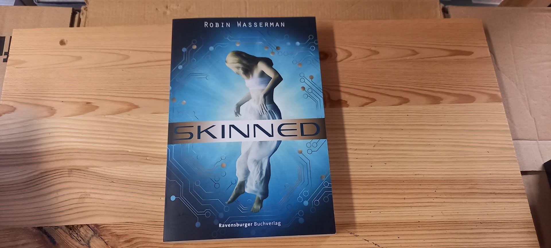Skinned (Ravensburger Taschenbücher) Fantasy & Sci-Fi