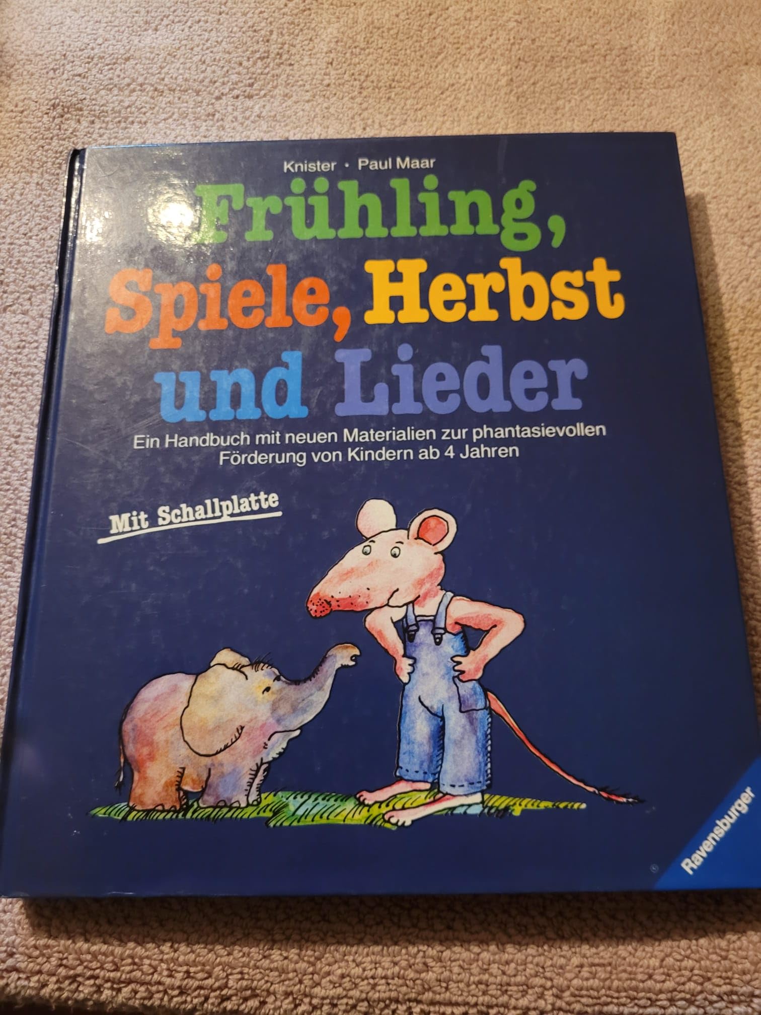 Frühling, Spiele, Herbst und Lieder: Ein Handbuch mit neuen Materialien zur phant. Förderung v. Kindern Books