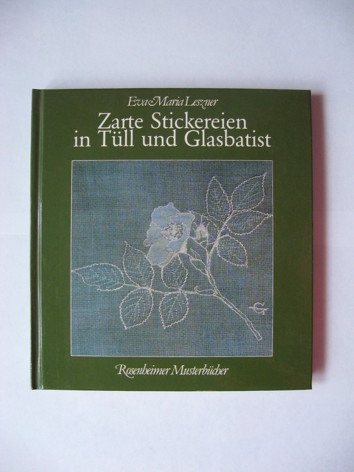 Zarte Stickereien in Tüll und Glasbatist Hobbies & Crafts