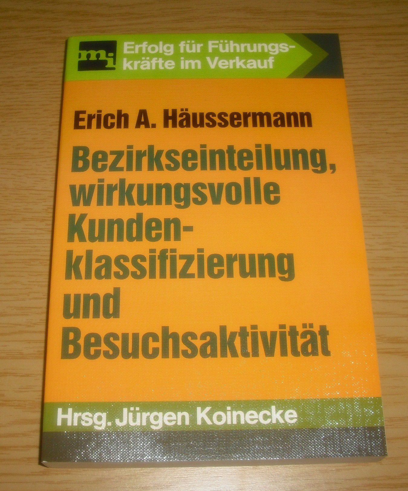 Bezirkseinteilung, wirkungsvolle Kundenklassifizierung und Besuchsaktivität. Bezirke, Besuche, Berichte Books
