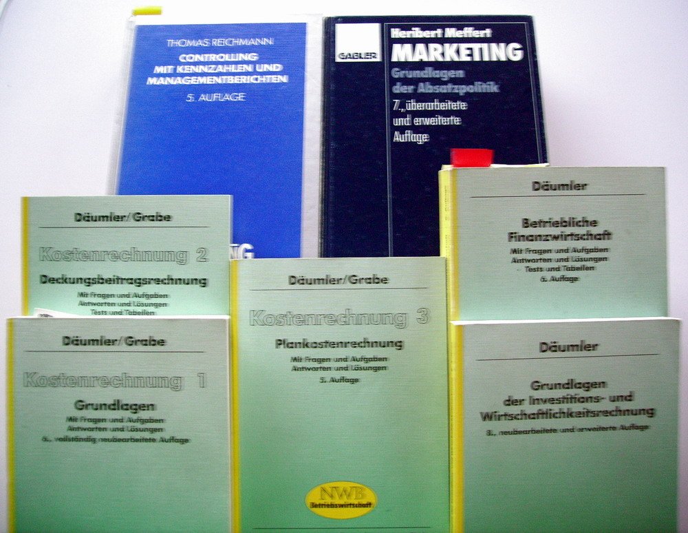 BWL Bücherpaket Kostenrechnung, Marketing und Controlling etc. Grabe, Meffert Däumler, Reichmann Business, Finance & Career Books