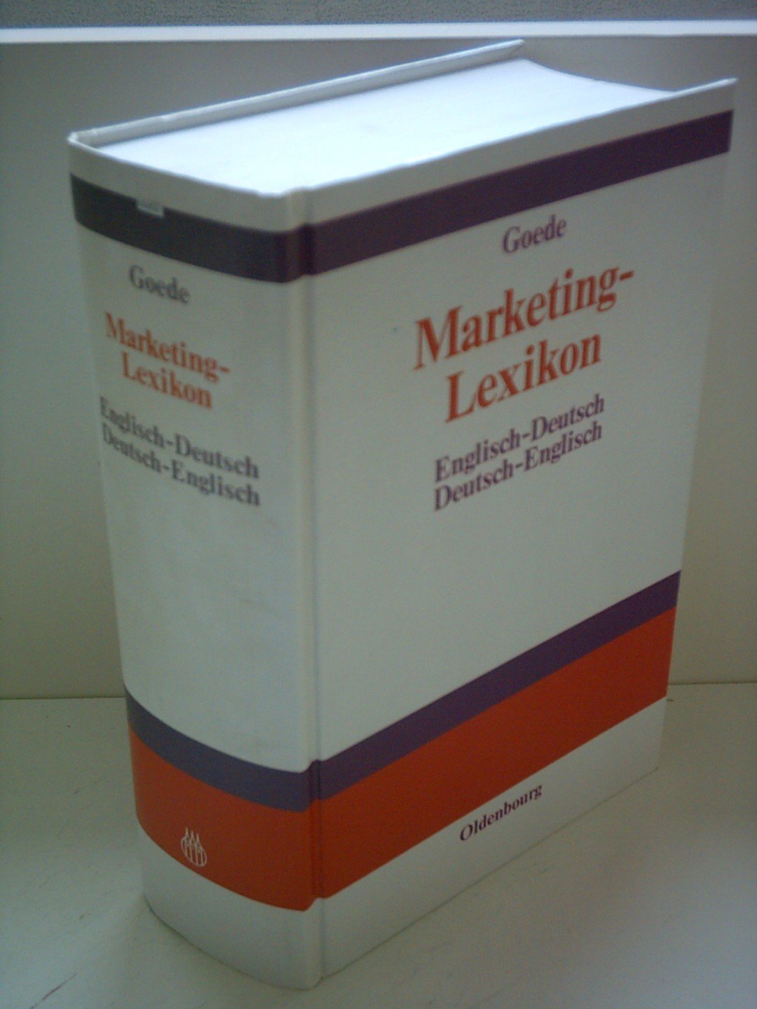 Marketing-Lexikon. Marketing Dictionary Law