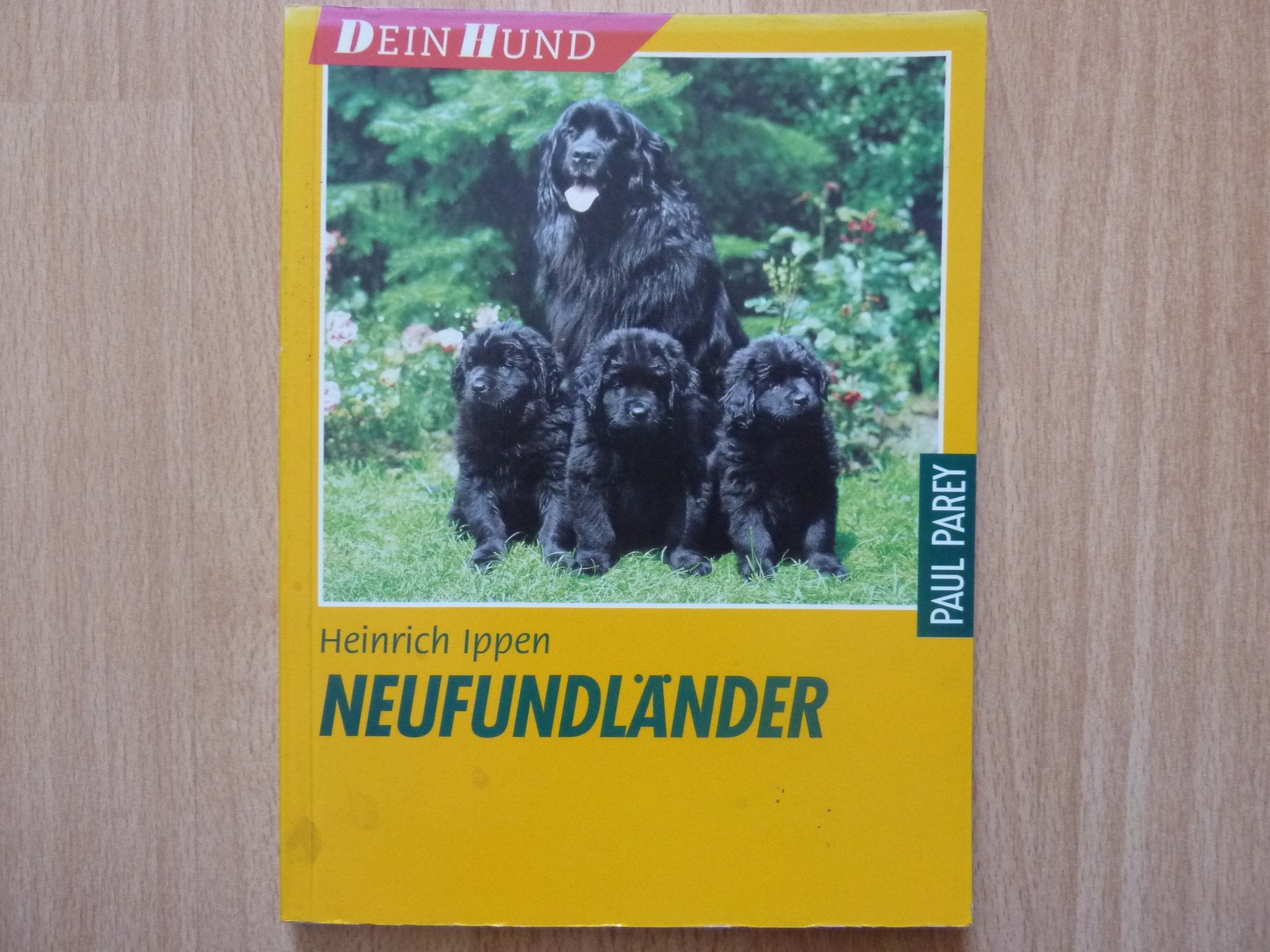 Neufundländer. Der Neufundländer und Landseer-Neufundländer. Praktische Ratschläge für Haltung, Pflege und Erziehung Natural Sciences
