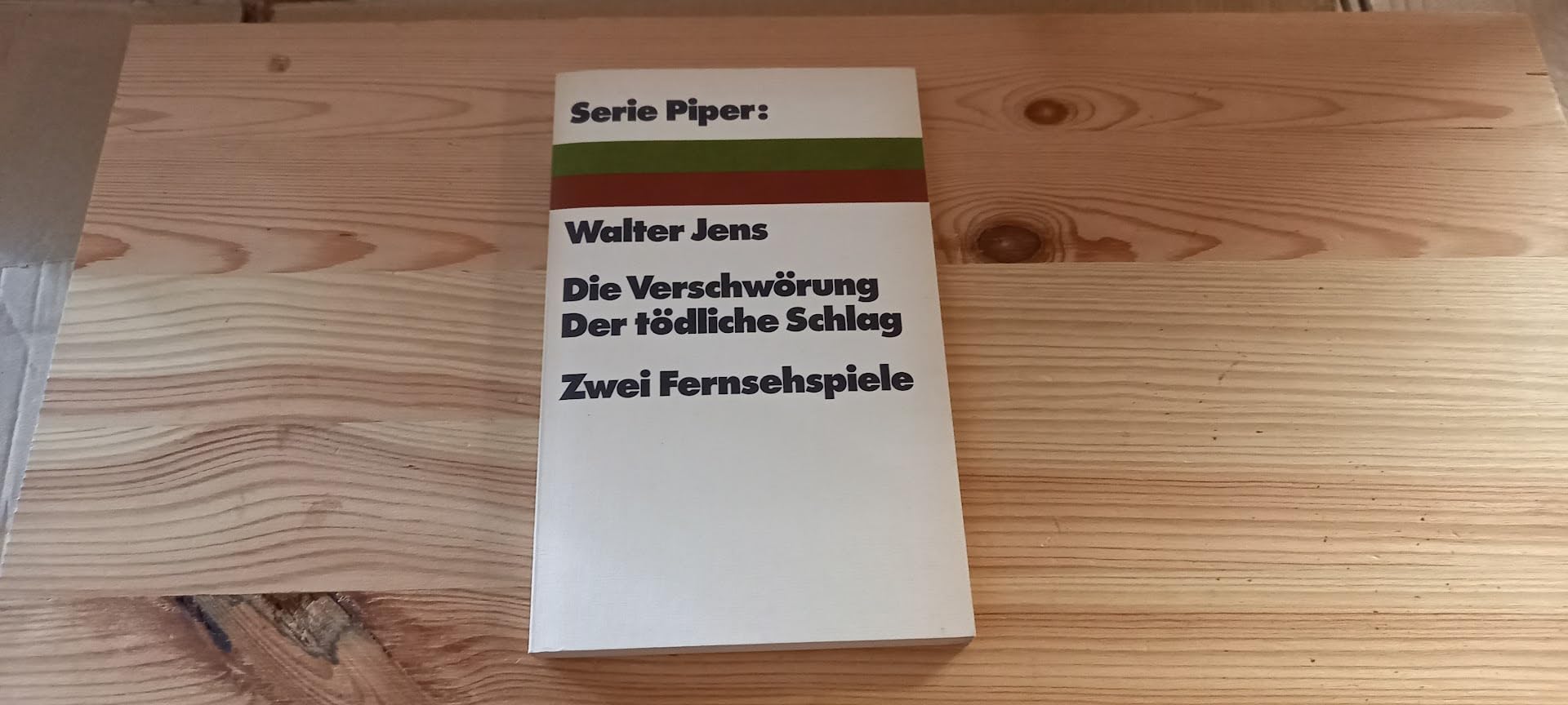 Die Verschwörung / Der tödliche Schlag. Fernsehspiele. Books