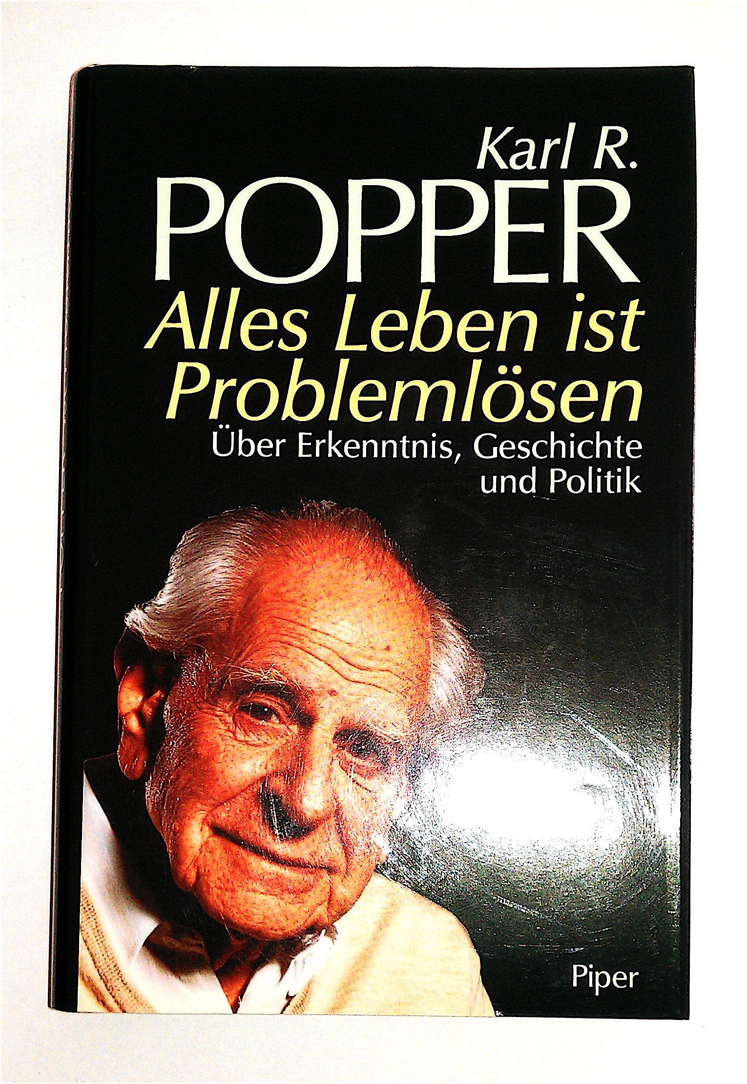 Bauhausbauten Dessau. book
