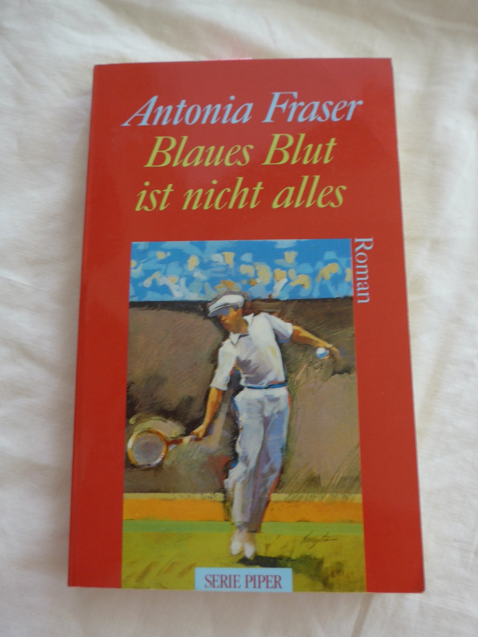 Blaues Blut ist nicht alles: Roman (Piper Taschenbuch) Books
