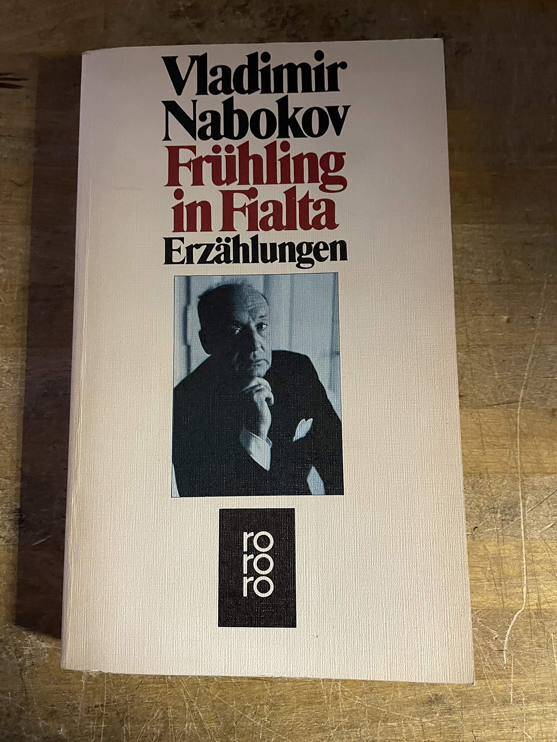 Frühling in Fialta: Erzählungen (rororo: Rowohlts Rotations Romane) Books