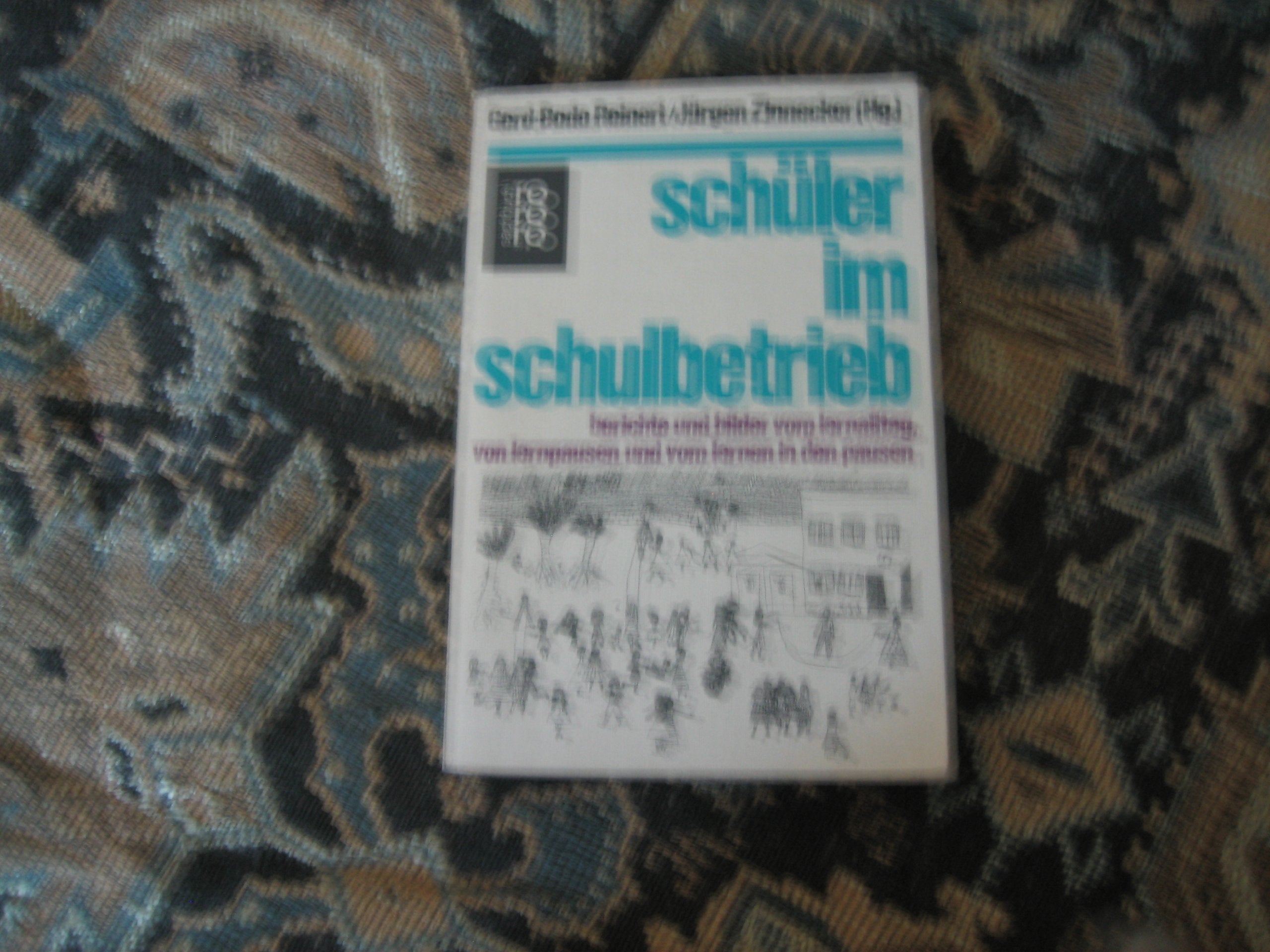 Schüler im Schulbetrieb Books