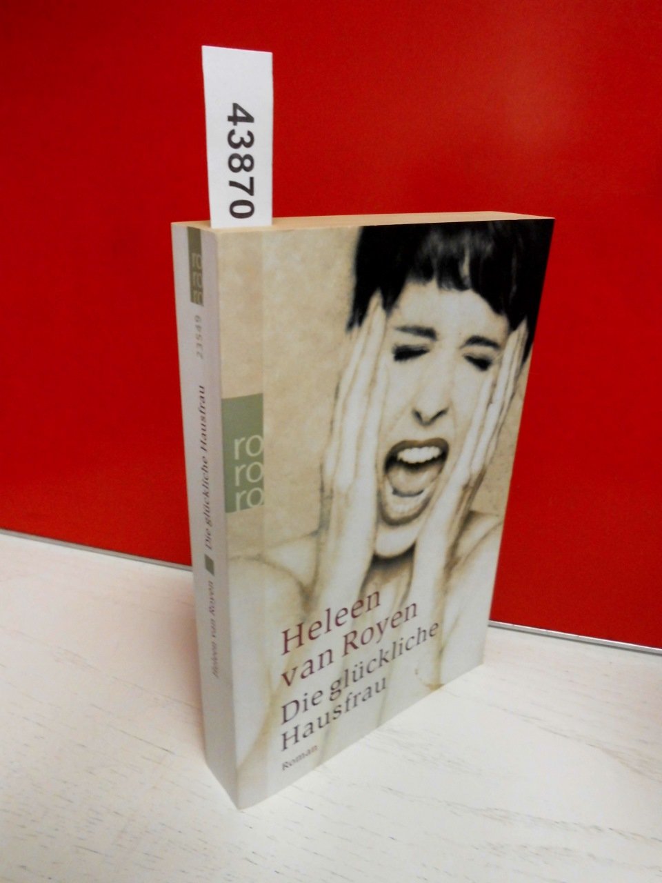 Die glückliche Hausfrau Contemporary literature