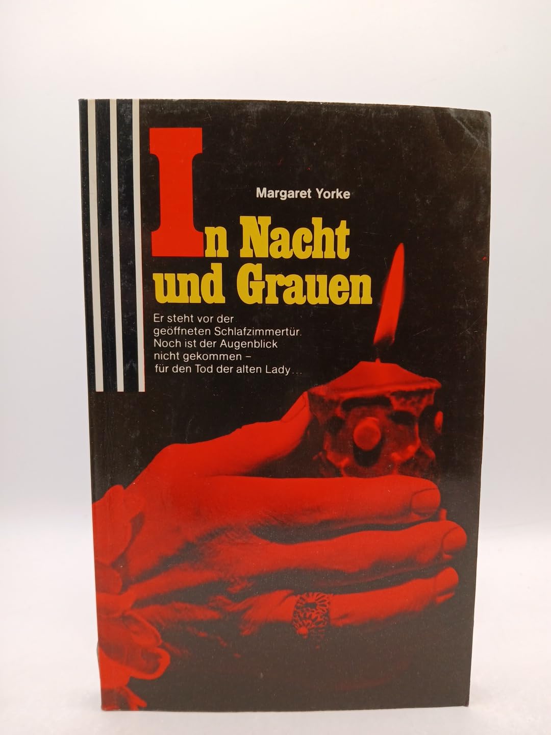 In Nacht und Grauen. Books