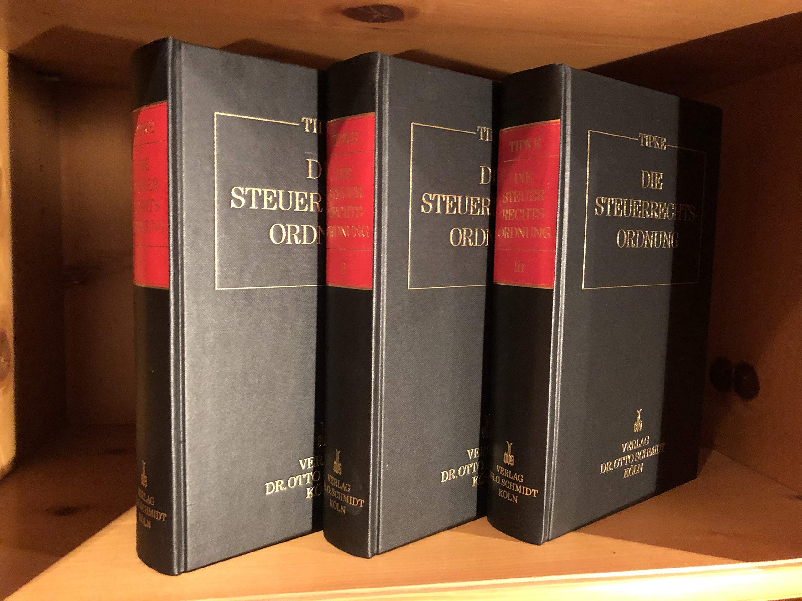 Die Steuerrechtsordnung: Band I: Wissenschaftsorganisatorische, systematische und grundrechtlich-rechtsstaatliche Grundlagen, Band II: ... Gestalter der Steuerrechtsordnung Law