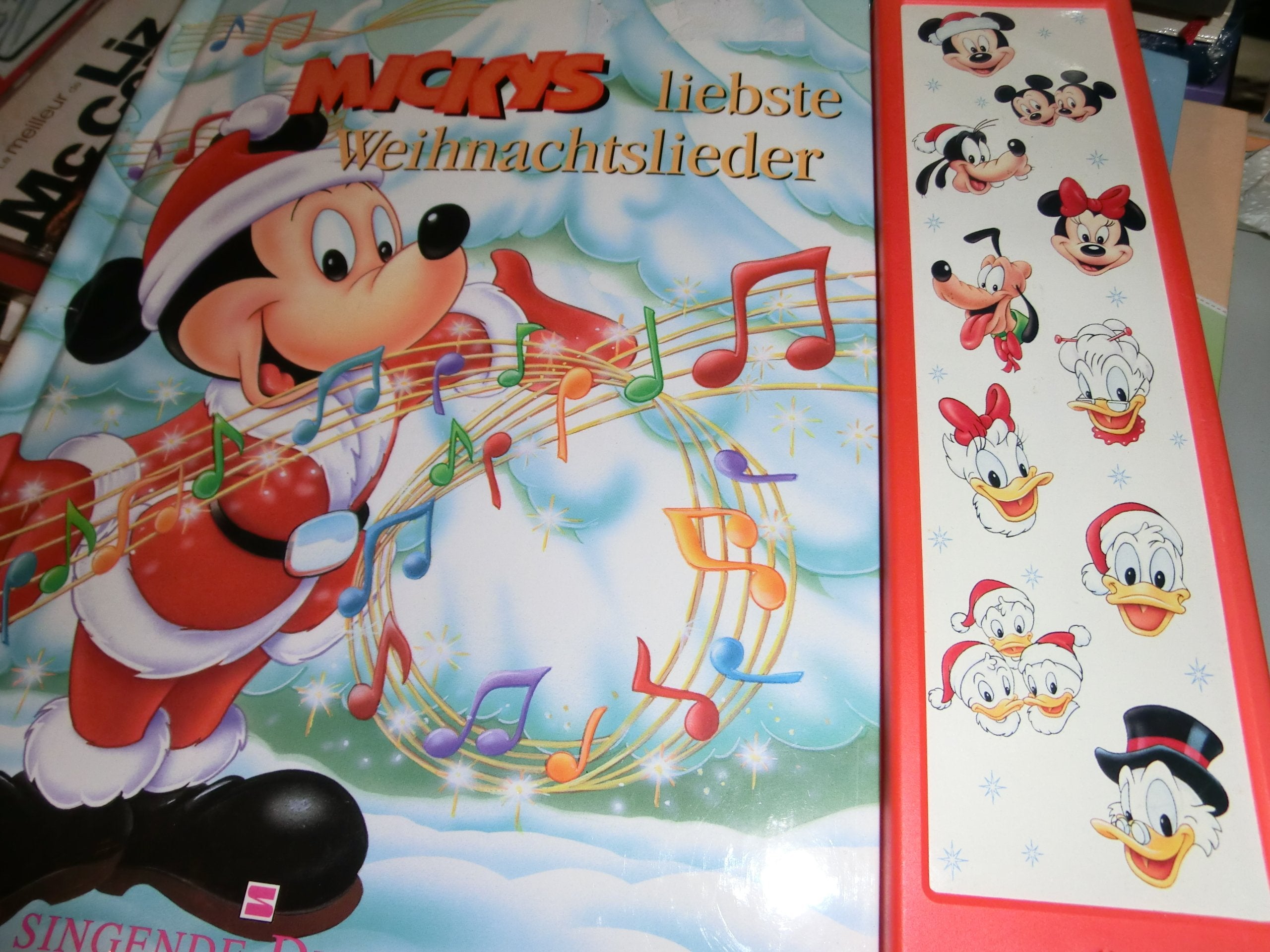 Mickys liebste Weihnachtslieder: Das singende Disney-Buch Books