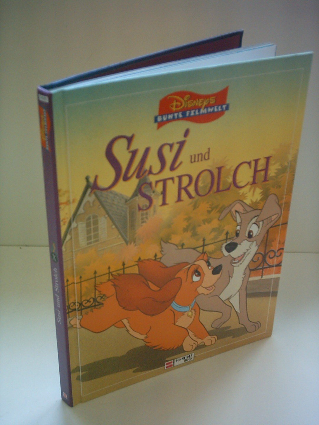Susi und Strolch, Versteckte Bilder Politics & Society