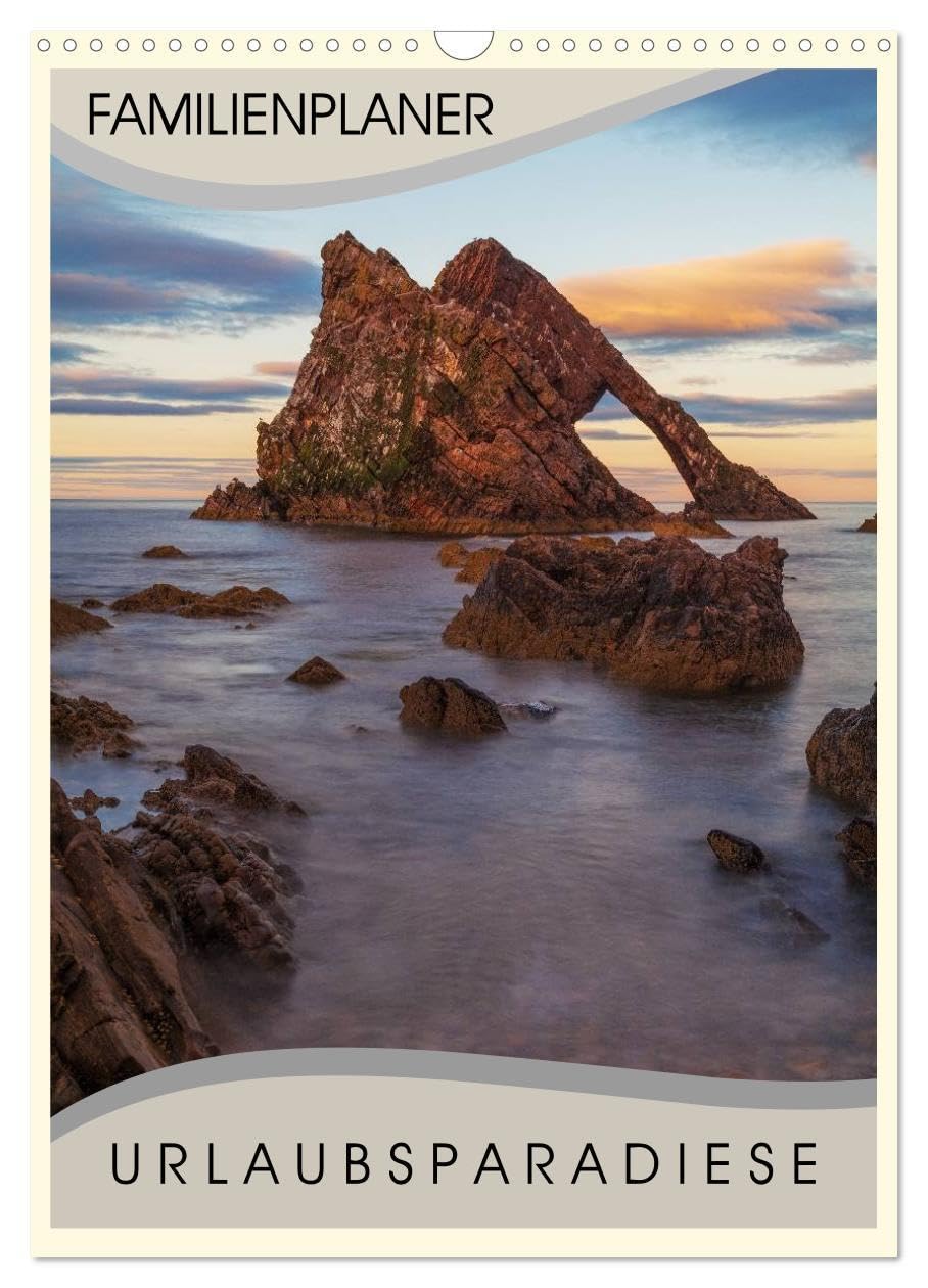 Urlaubsparadiese - Familienplaner (Wandkalender 2026 DIN A3 hoch), CALVENDO Monatskalender: Ein Familien- und Urlaubsplaner, der Urlaubsparadiese zeigt (CALVENDO Natur) Social Sciences