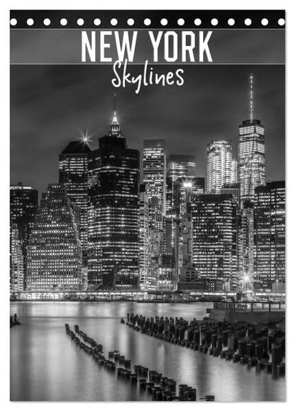 NEW YORK Skylines (Tischkalender 2026 DIN A5 hoch), CALVENDO Monatskalender: Urbane Impressionen in monochrom (CALVENDO Orte) Leisure, Home & Garden