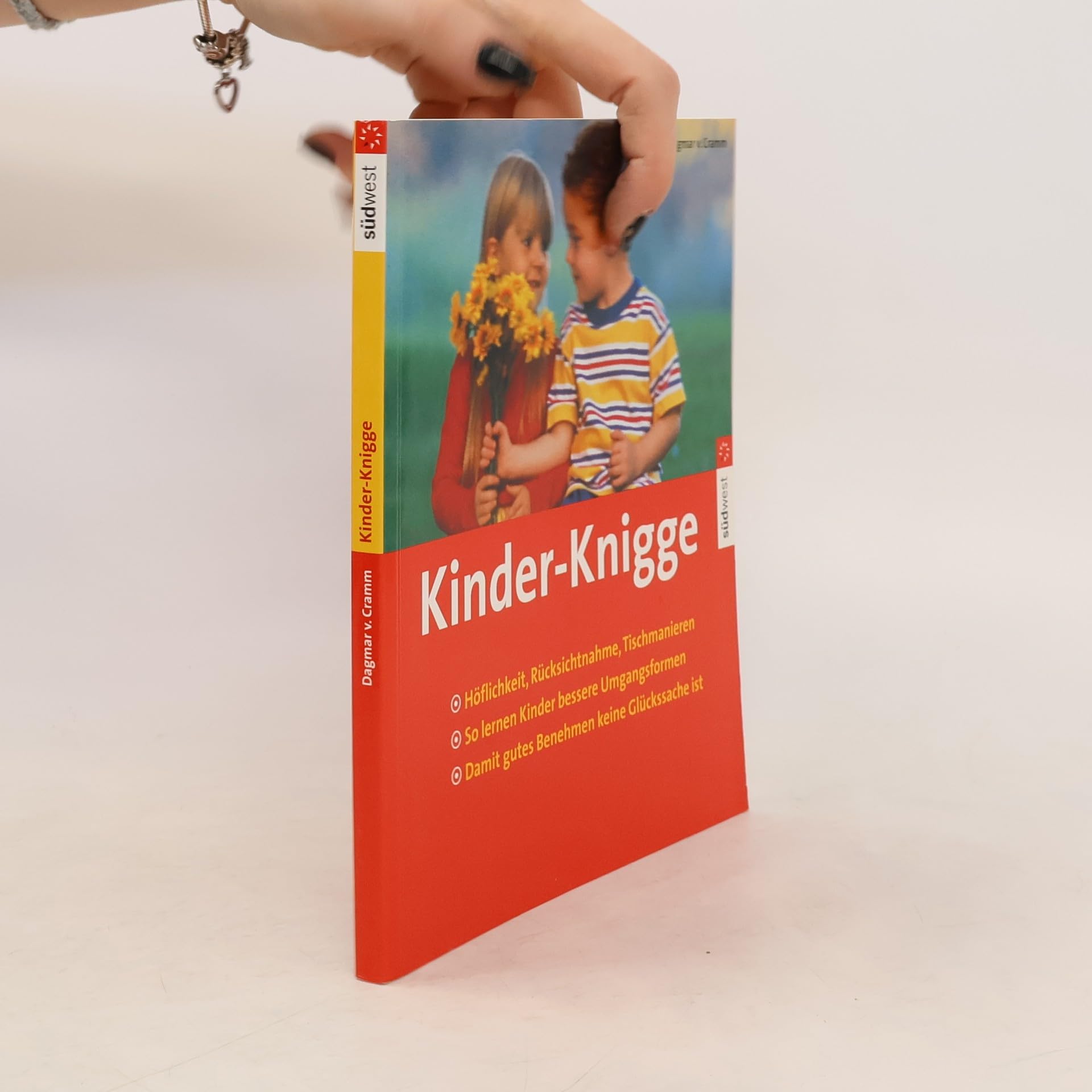Kinder-Knigge. Höflichkeit, Rücksichtnahme, Tischmanieren. So lernen Kinder gute Umgangsformen Parents & Children