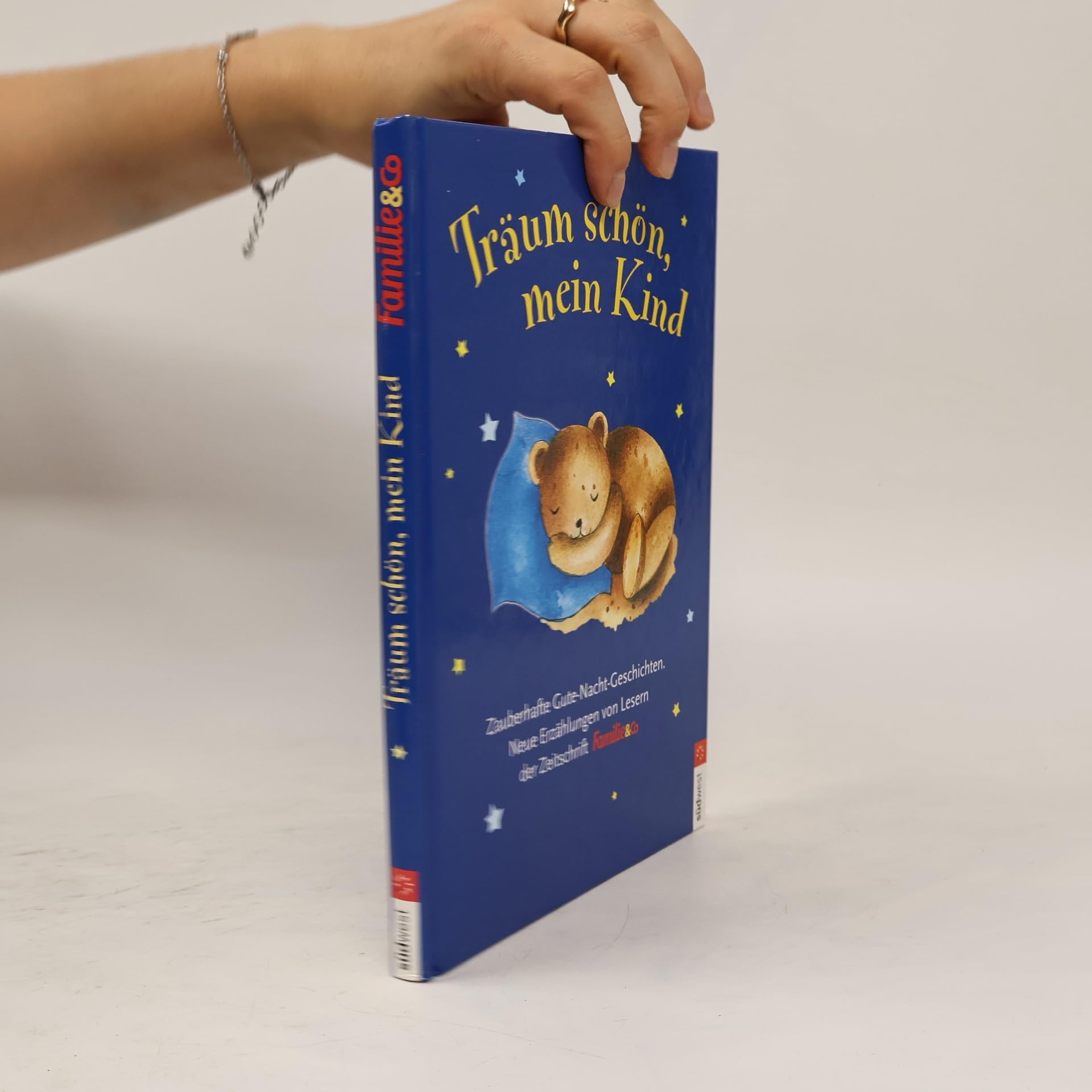 Träum schön, mein Kind. Zauberhafte Gute-Nacht-Geschichten. Neue Erzählungen aus der Zeitschrift "Familie & Co" Contemporary literature Books