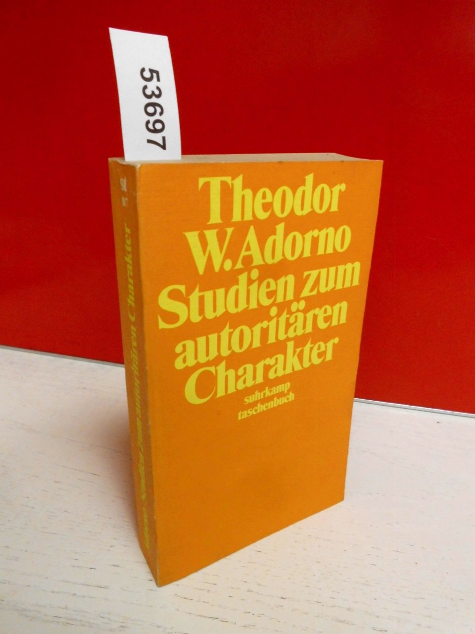 Studien zum autoritären Charakter University books