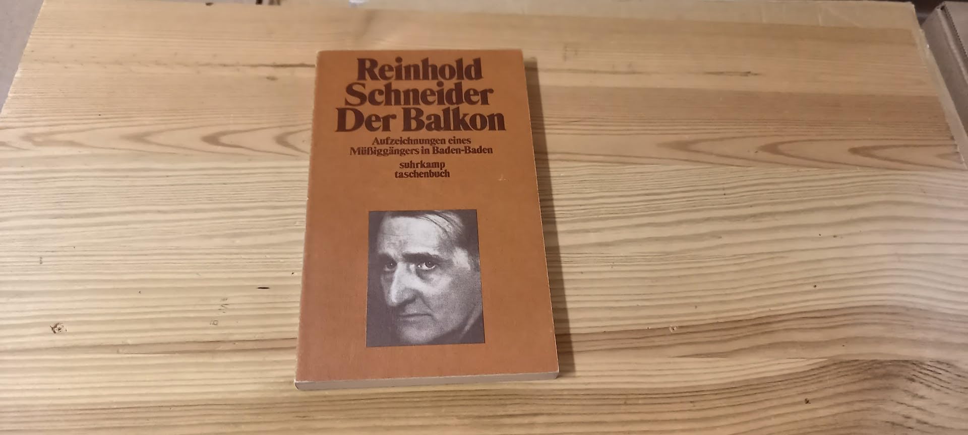 Der Balkon : Aufzeichn. ein Müssiggängers in Baden-Baden. Books