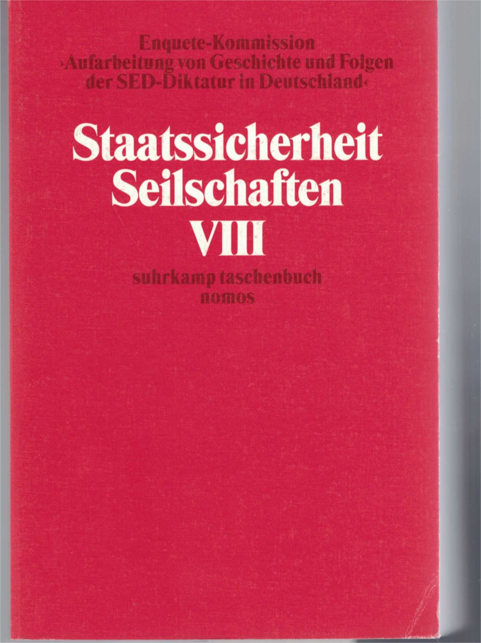Materialien der Enquete-Kommission 'Aufarbeitung von Geschichte und Folgen der SED-Diktatur in Deutschland' Politics & History
