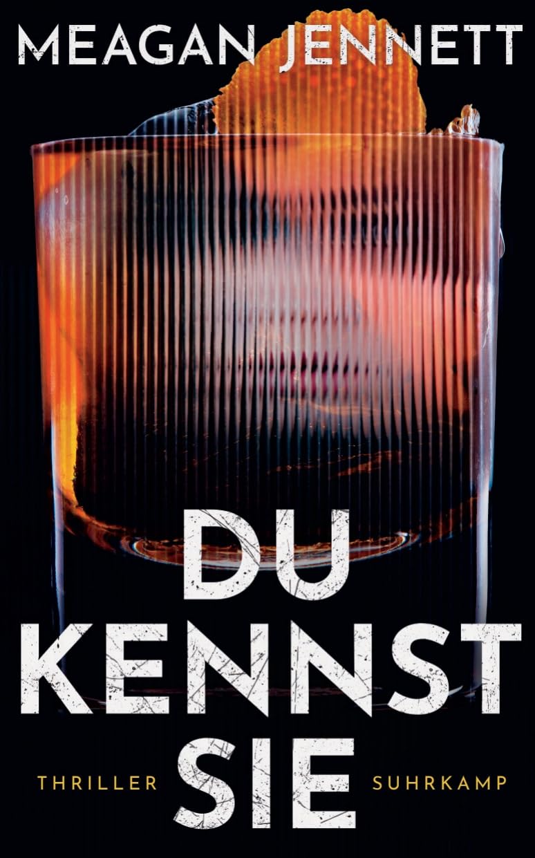 Du kennst sie: Thriller | Eine Serienkillerin auf Männerjagd Contemporary literature