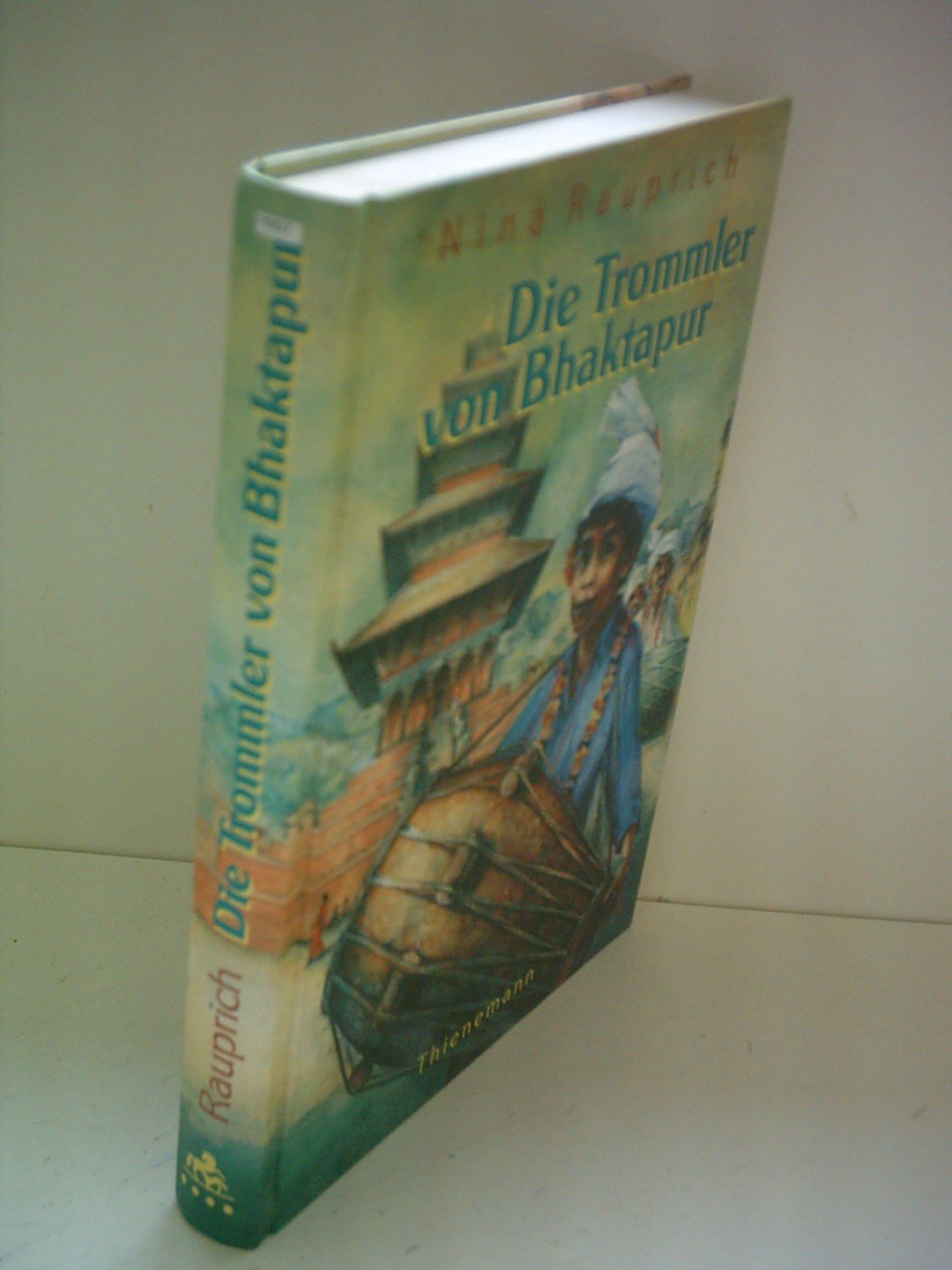 Die Trommler von Bhaktapur Fiction