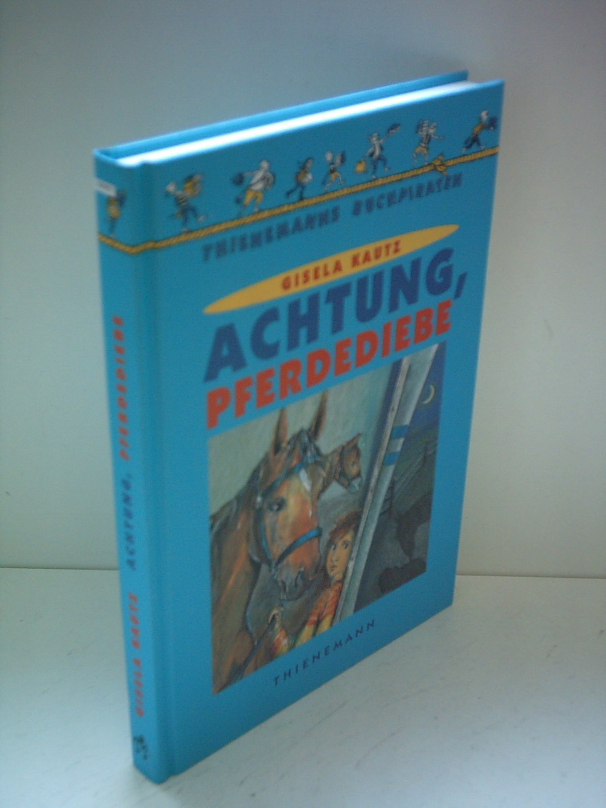 Achtung, Pferdediebe (Thienemanns Buchpiraten) Novels & Short Stories