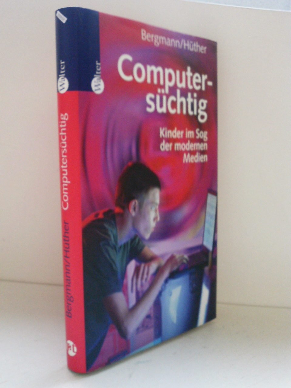 Computersüchtig: Kinder im Sog der modernen Medien Politics & Society