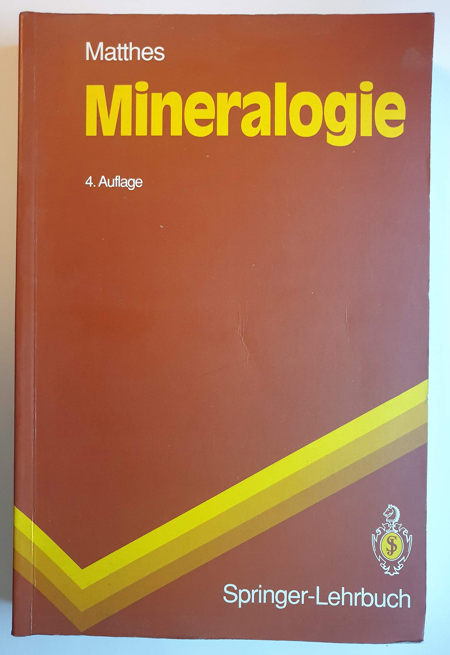 Mineralogie: Eine Einführung in die spezielle Mineralogie, Petrologie und Lagerstättenkunde (Springer-Lehrbuch) Business & Technology
