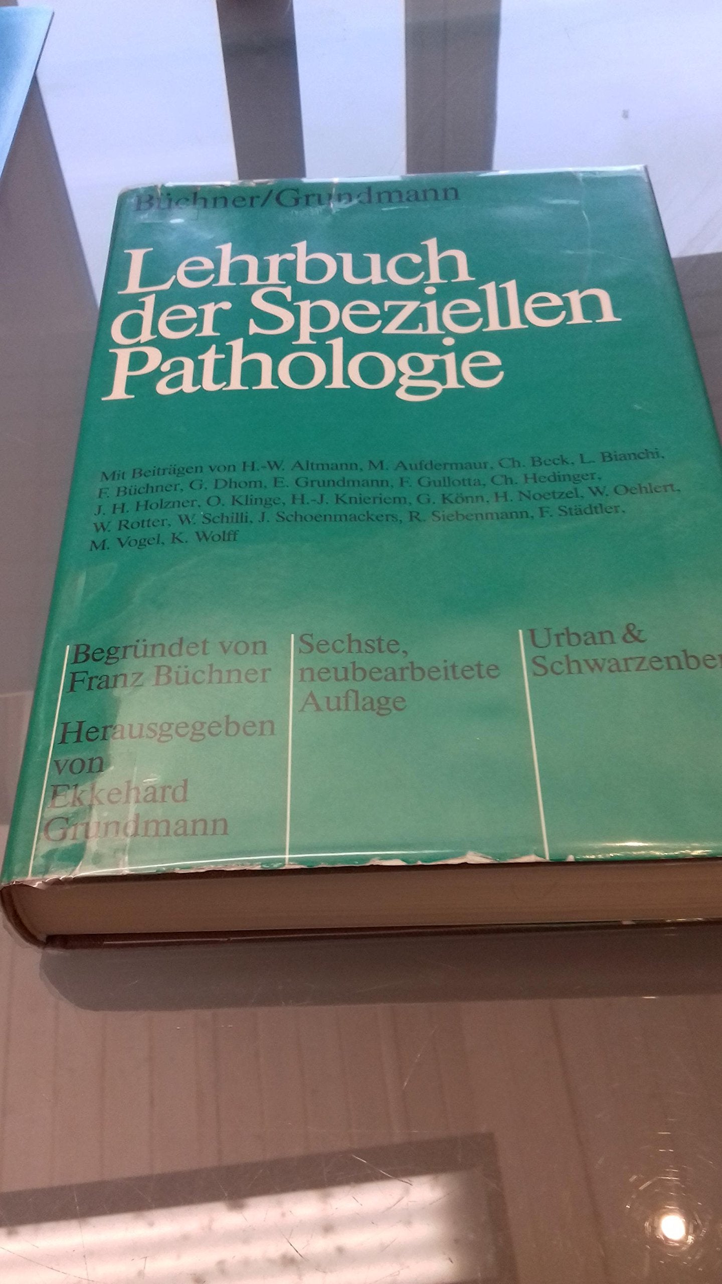 Lehrbuch der speziellen Pathologie. Books