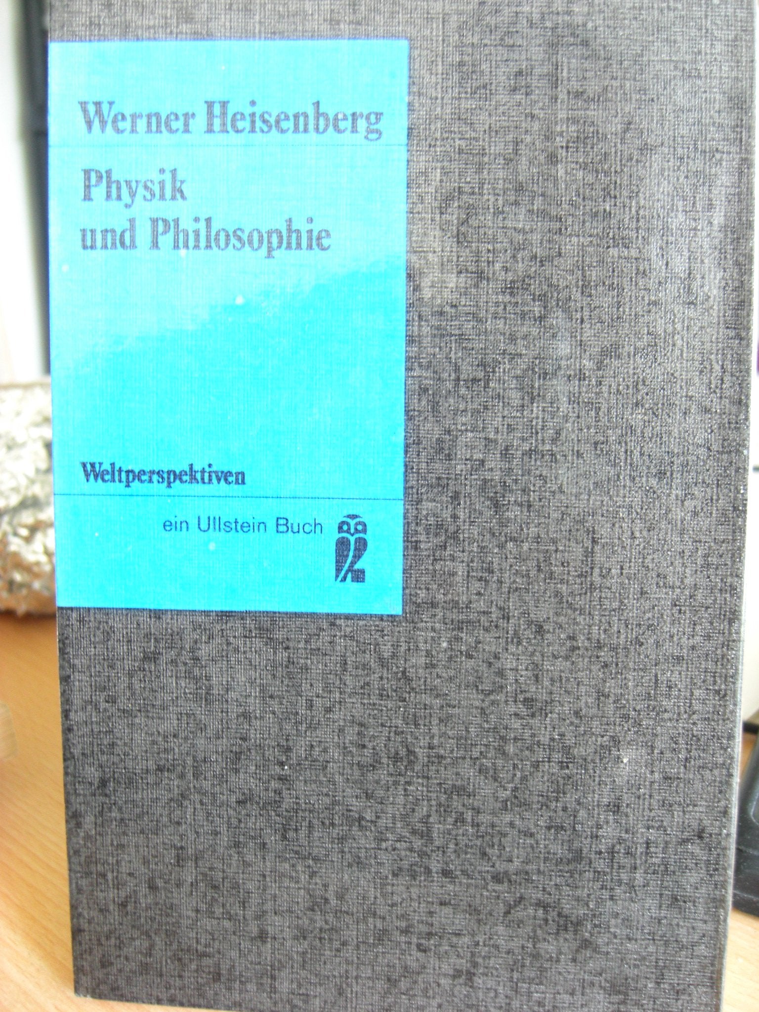 Physik und Philosophie. Natural Sciences