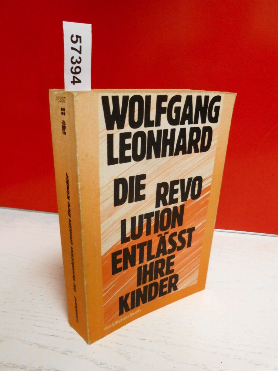 Die Revolution entläßt ihre Kinder. Memories