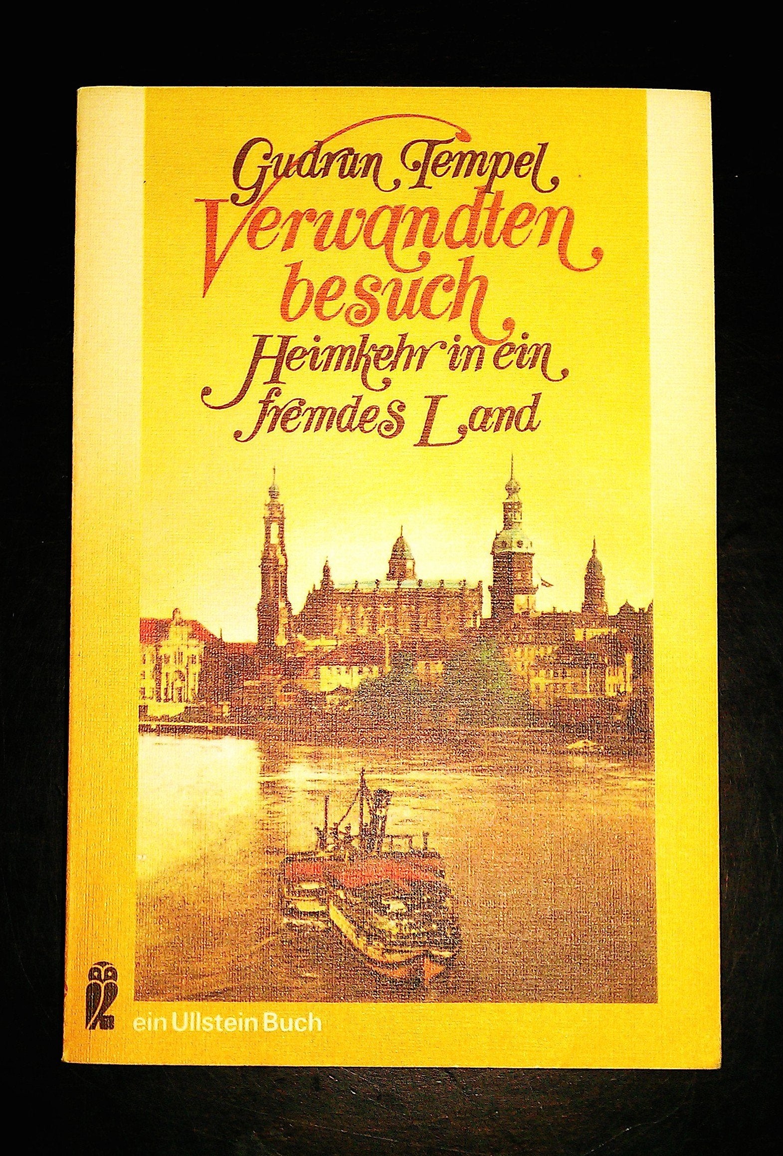 Verwandtenbesuch. Heimkehr in ein fremdes Land. Travel
