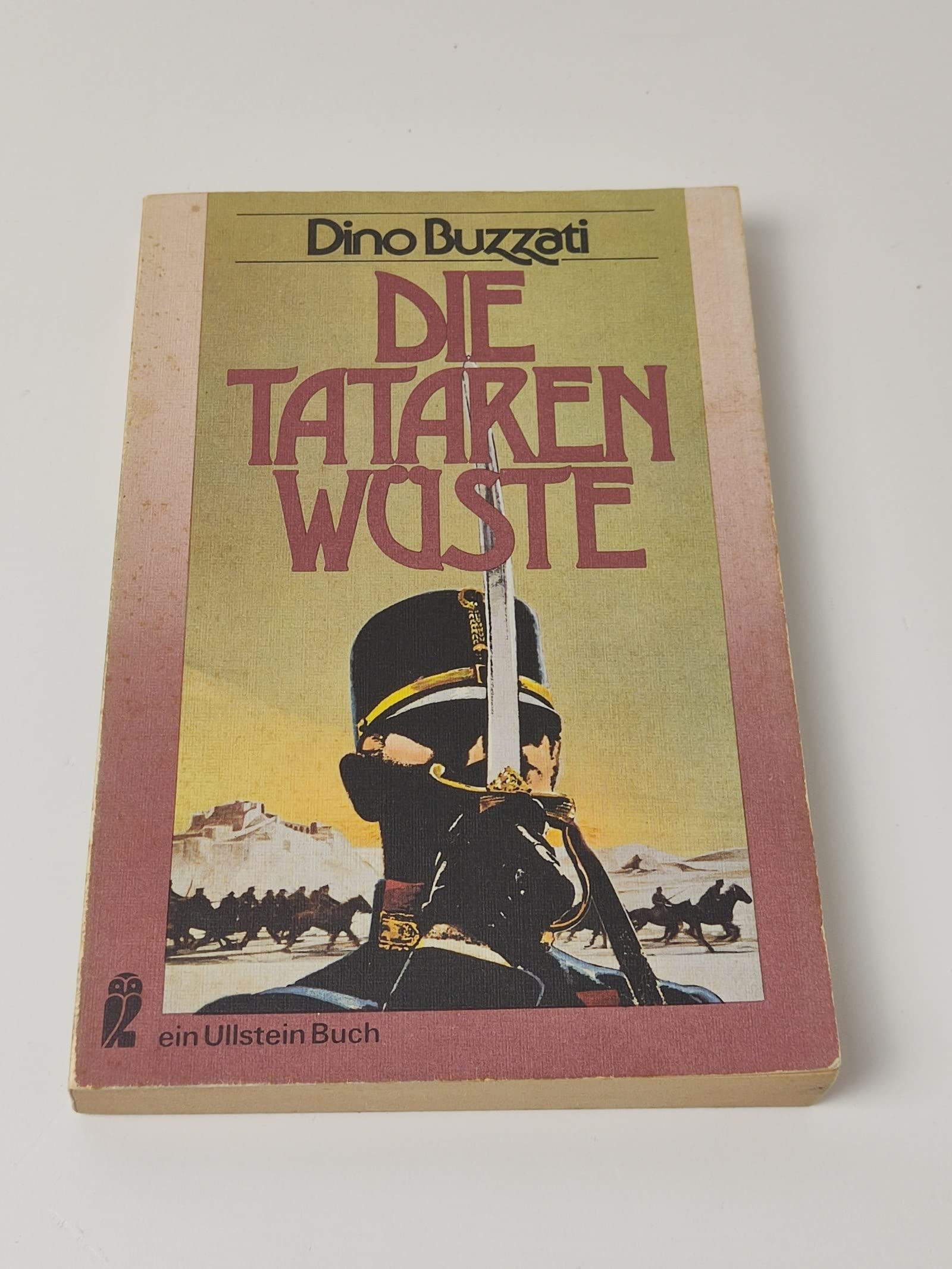 Die Tatarenwüste. Books