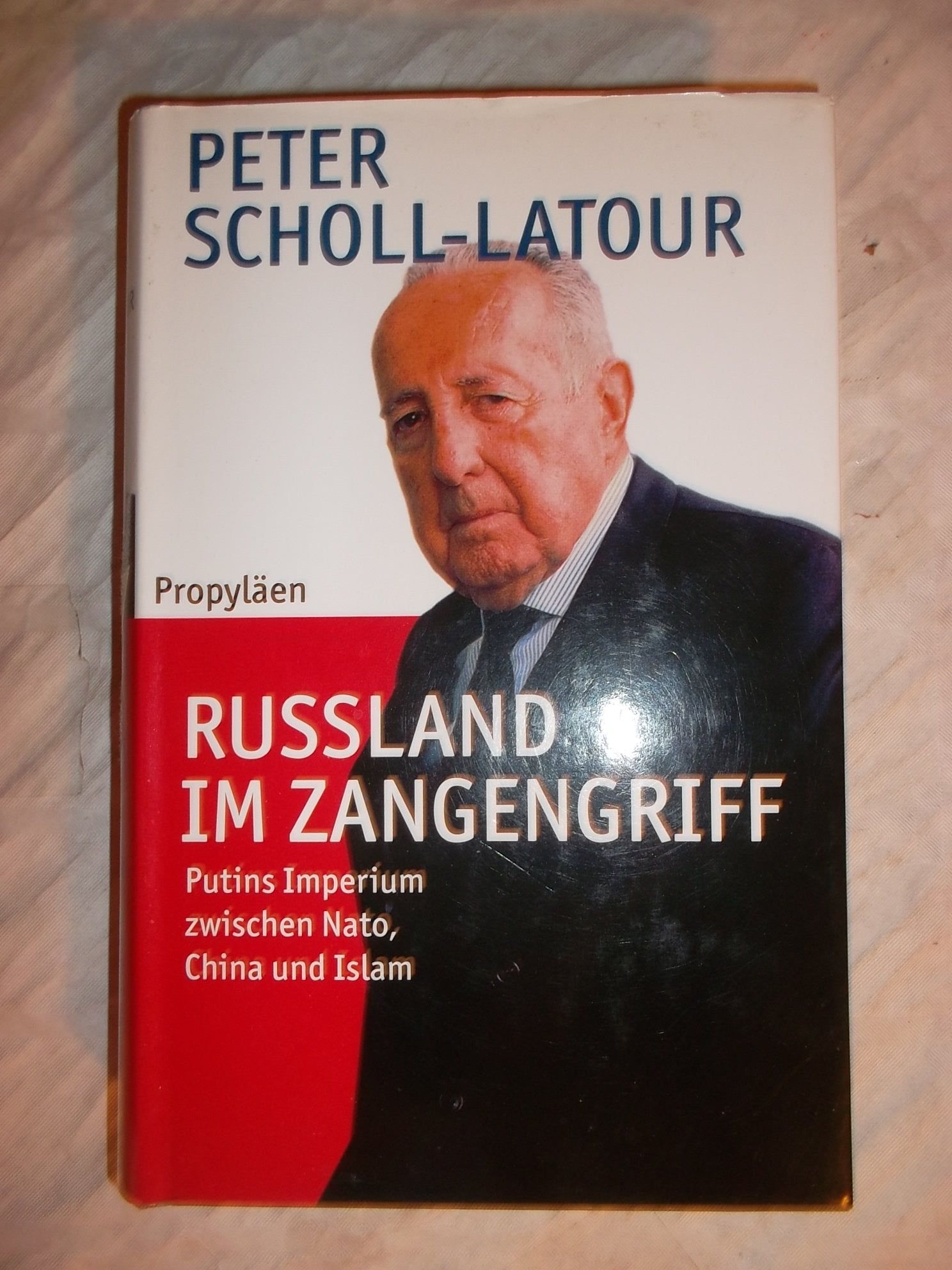Russland im Zangengriff: Putins Imperium zwischen Nato, China und Islam Politics & History