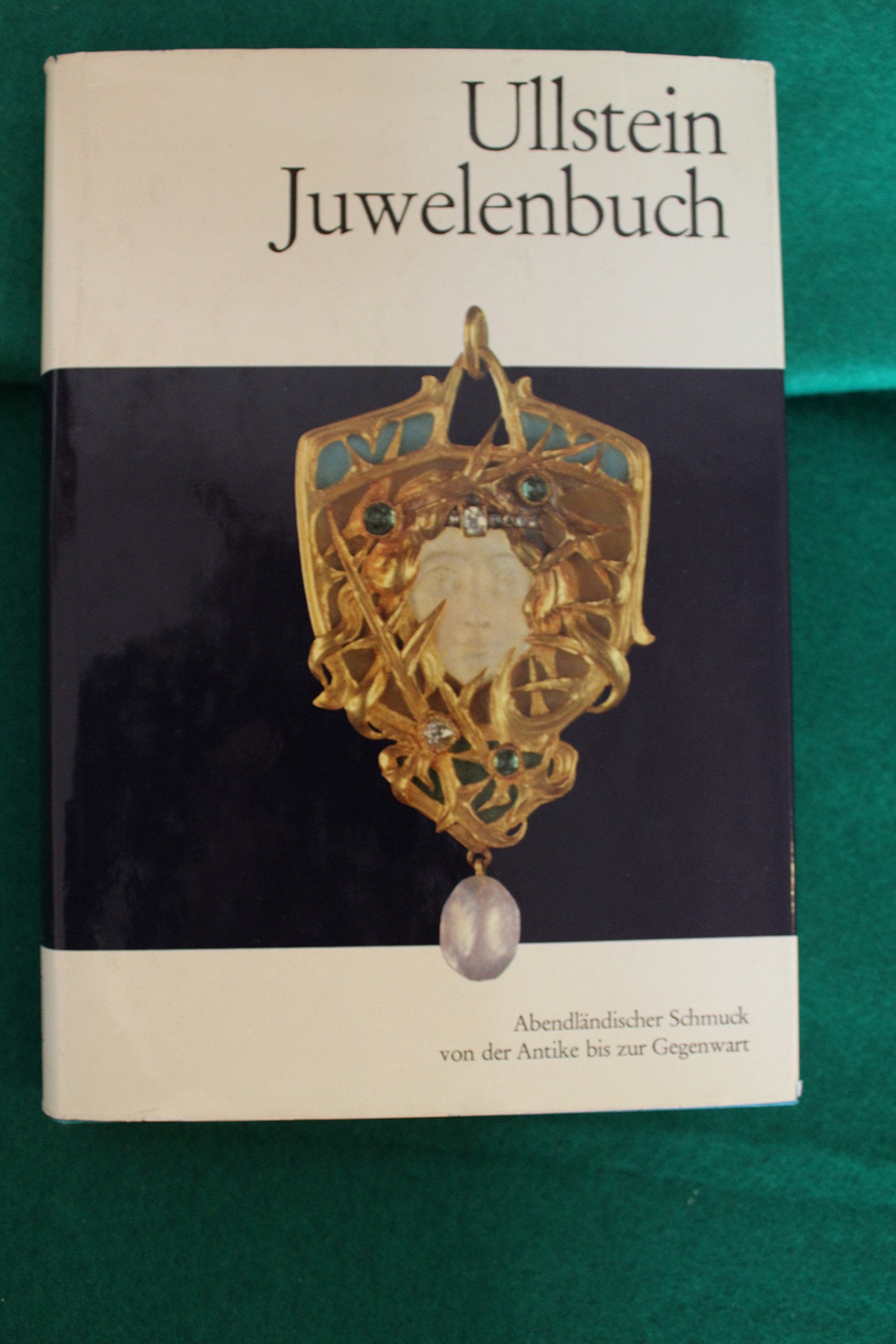 Ullstein Juwelenbuch: Abendländischer Schmuck von der Antike bis zur Gegenwart Film, Art & Culture